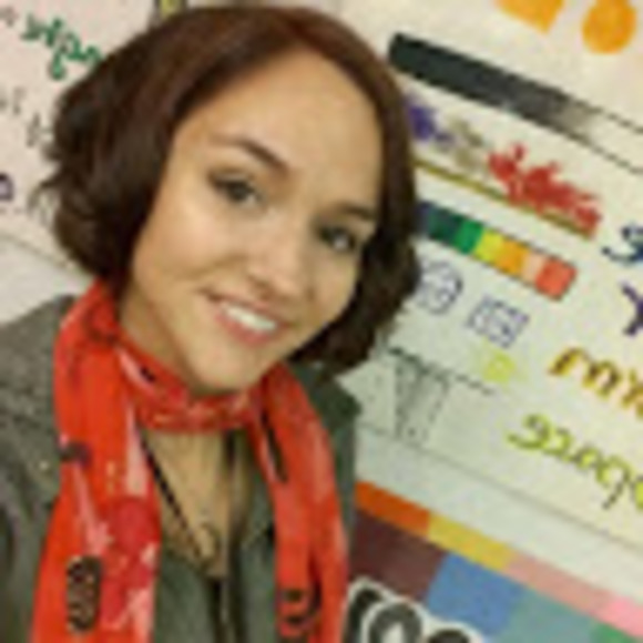 Meet your Posher, Emily - Picture 1 of 1